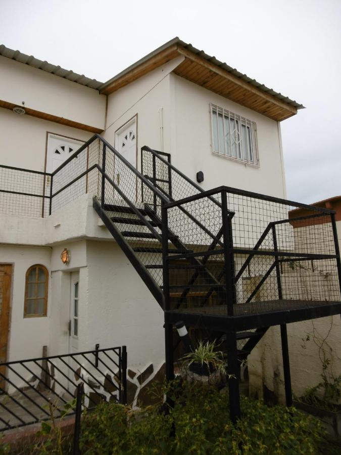Hostel La Casa De Tounens Puerto Madryn Eksteriør bilde